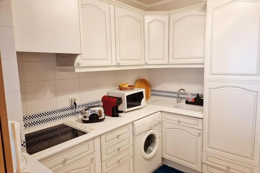 Tivoli Apt8 With Pool&Garage فيلامورا